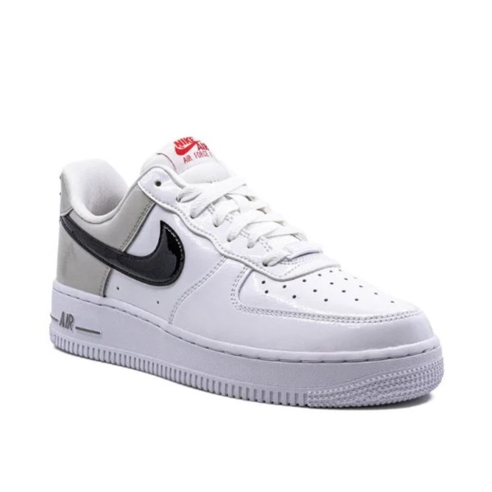 Nike Women’s Air Force 1